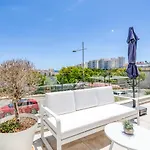 Hanami South Bay Sb3 Apartment